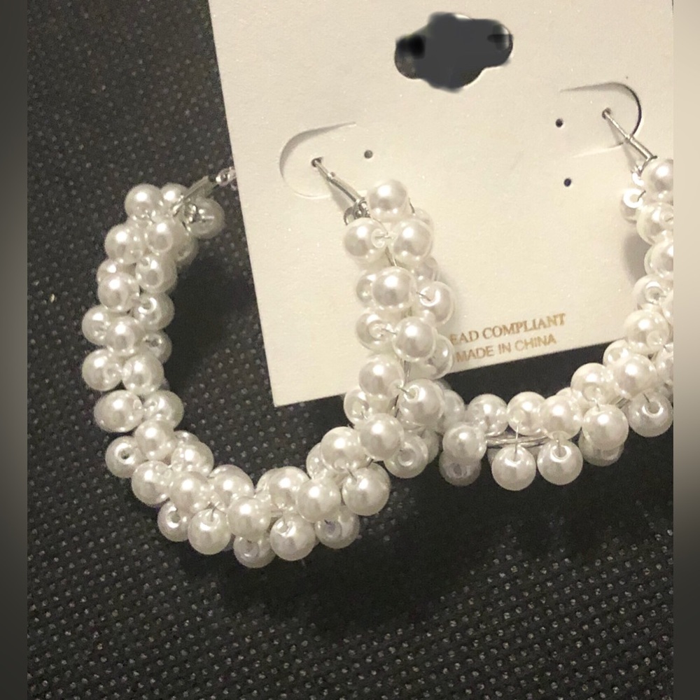 Natasha faux white oversized pearl silver plated‎ hoop earrings new - Picture 11 of 15